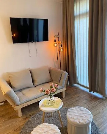 شقة La Vita Apartman